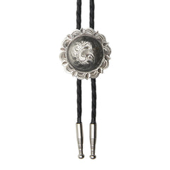 Scalloped edge Bolo
